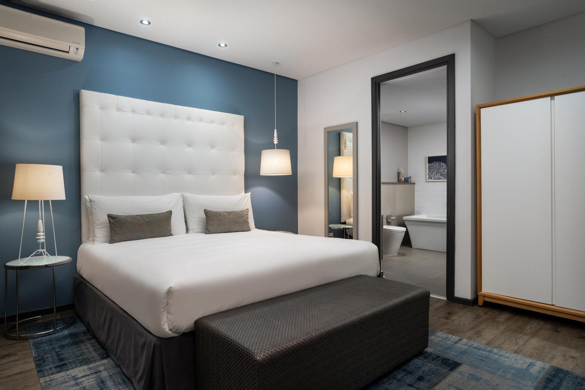 Protea By Marriott Sea Point 4*