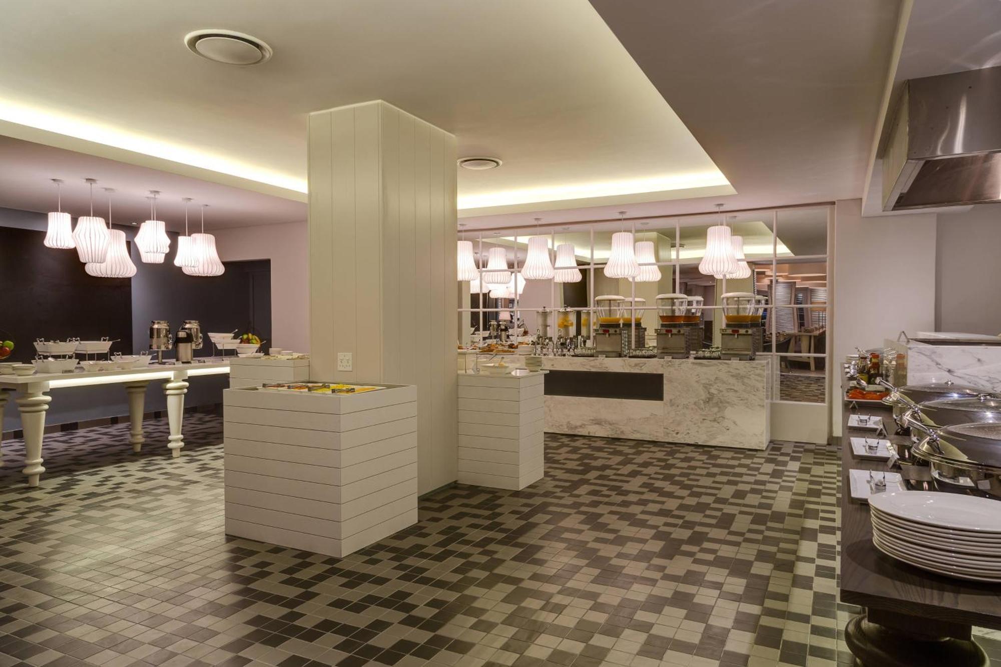 Hotel Protea By Marriott Sea Point Cape Town
